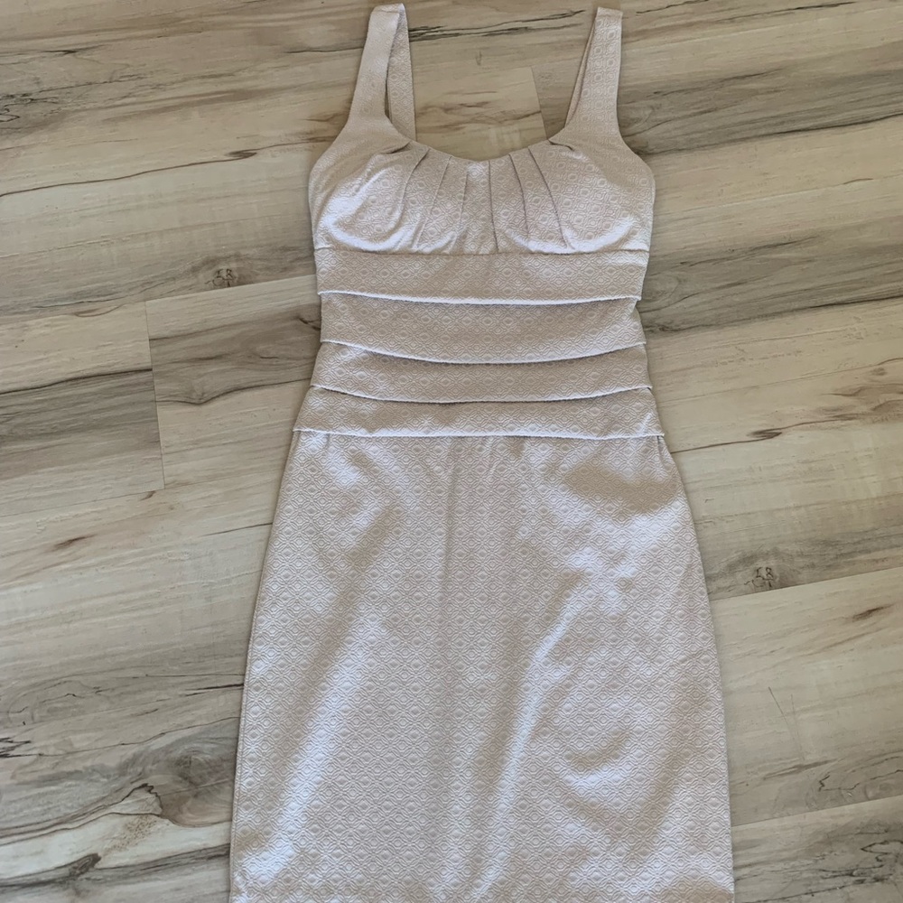 B. Darlin Cream Dress - Size 0